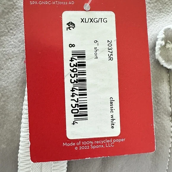 Spanx On the Go 6" White Shorts Silver Lining Technology Size XL 20375R NWT - Picture 5 of 7